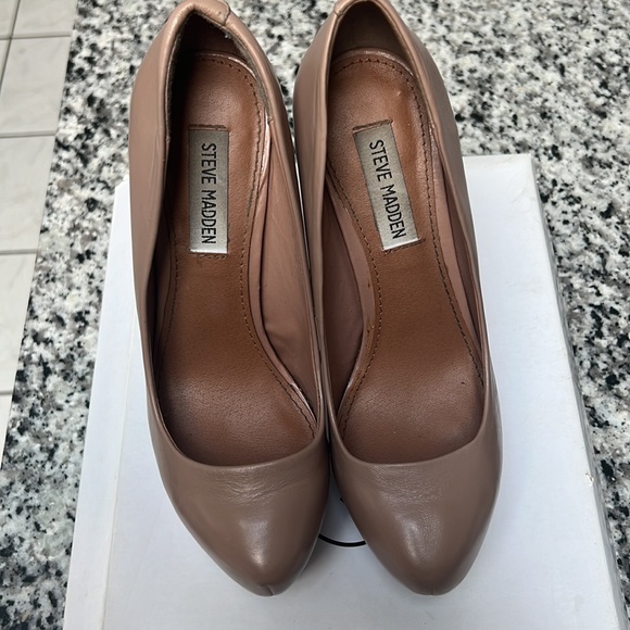 Used once, stiletto pumps with platforms - Picture 3 of 4